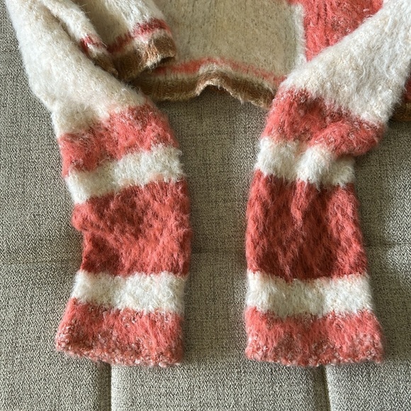 FREE PEOPLE EMERSON PULLOVER CROPPED SWEATER COLOR CHAMPAGNE DREAM LARGE - Picture 8 of 12